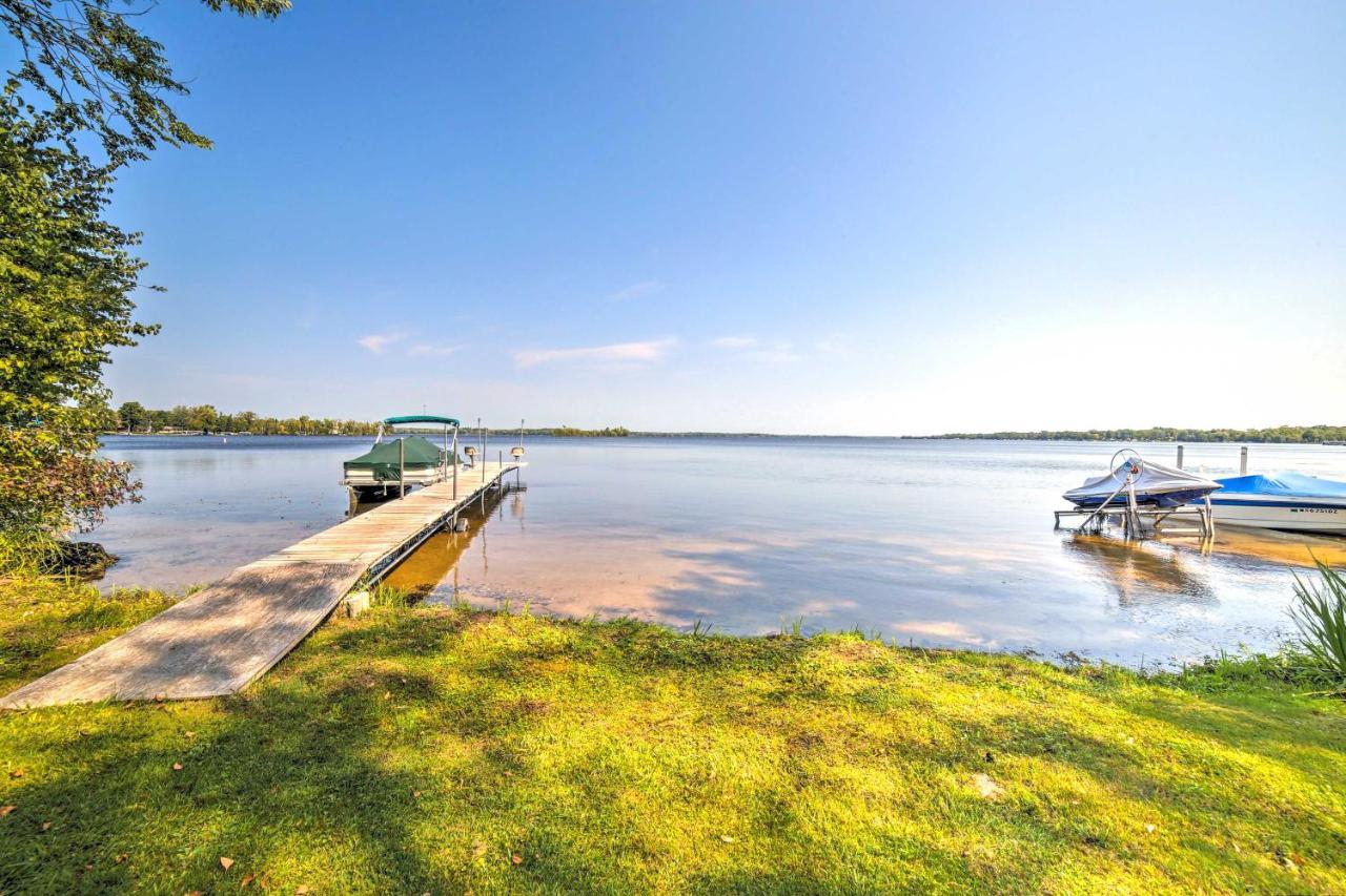 Crivitz Lakefront Escape With Boat Dock And Slip! Villa Ngoại thất bức ảnh